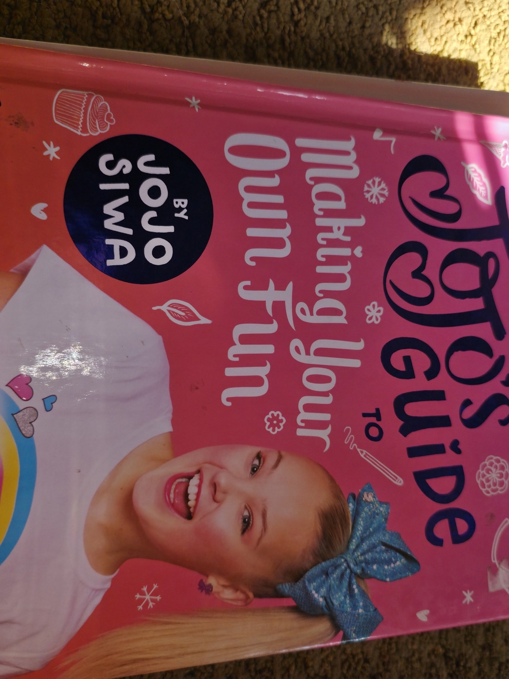 JoJo Siwa Guide Book - Pink
